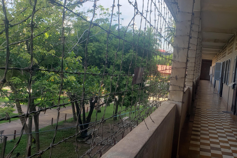 Phnom penh full day Tour full day in Phnom pen , no tour guide!