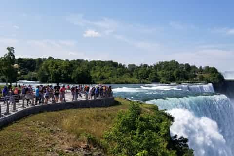From New York City: Niagara Falls One Day Tour