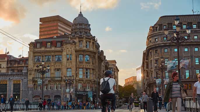 bilbao old town history tour in spanish