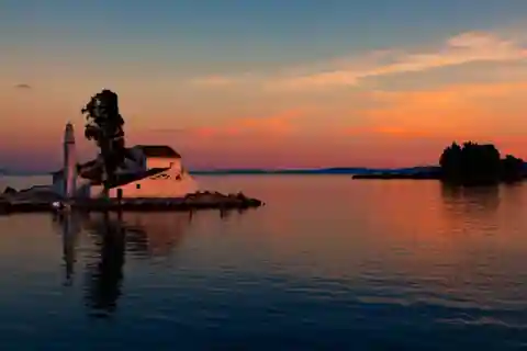 Private Sunset Cruise to Mouse Island