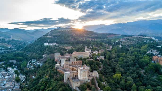 granada el hamraya hızlı giriş generalife küçük grup turu