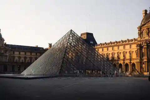 Louvre Late Opening Tour: Privat upplevelse och höjdpunkter