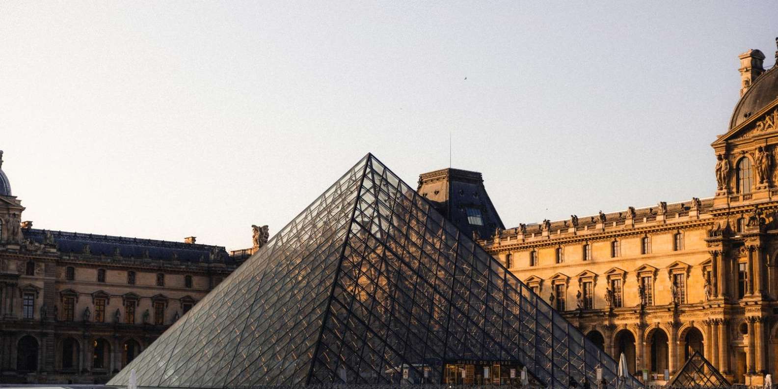 Louvre Express Private Tour, Mona Lisa and Highlights in 1h