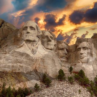 Rapid City: Mount Rushmore and Black Hills Full-Day Tour