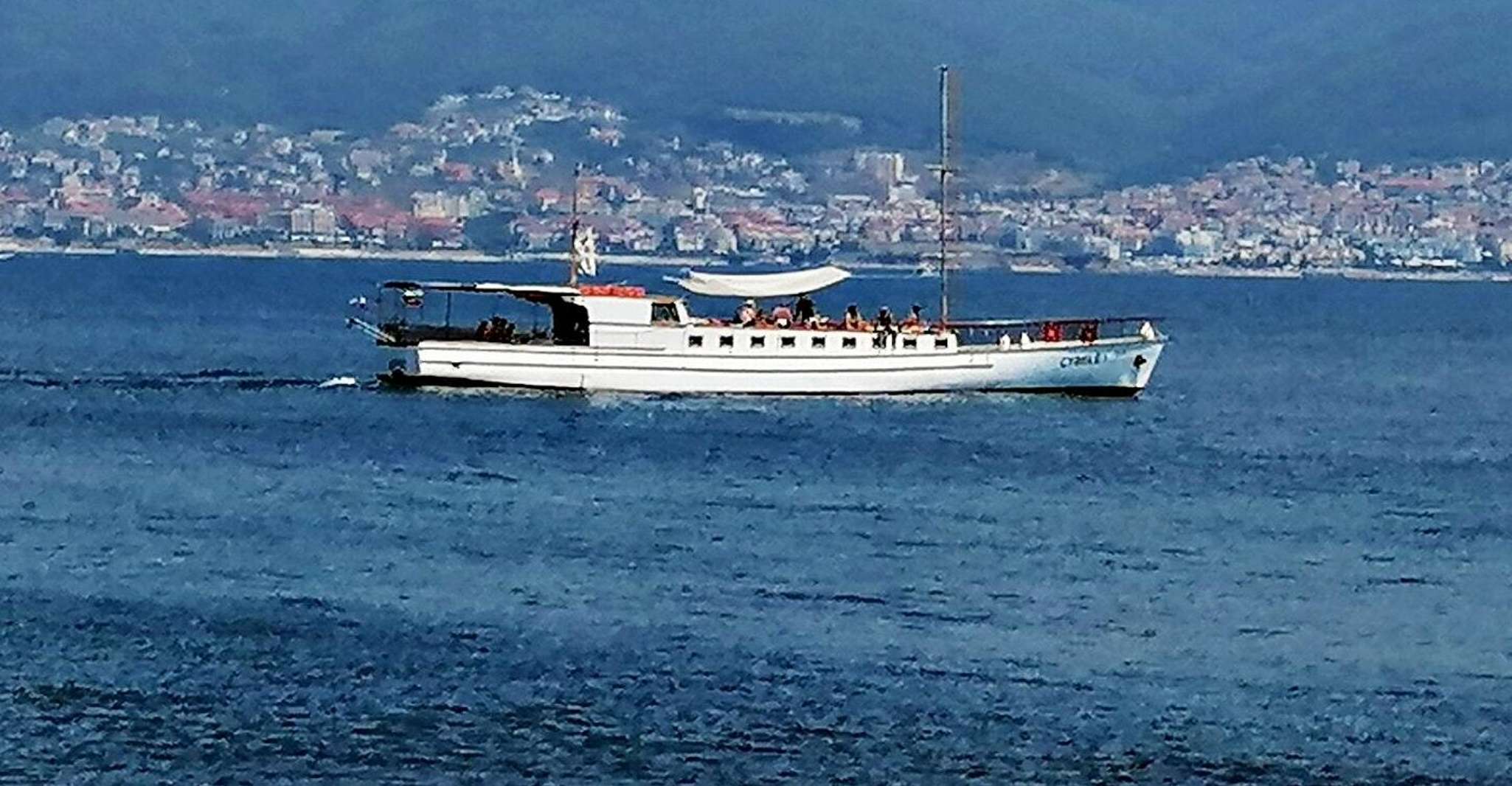 Nessebar, 4 heures d'excursion en bateau, y compris la pêche, le déjeuner et les boissons - Hizvo