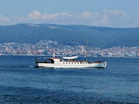 Nessebar, paseo en barco de 4 horas, incl. pesca, almuerzo y bebidas - Hizvo