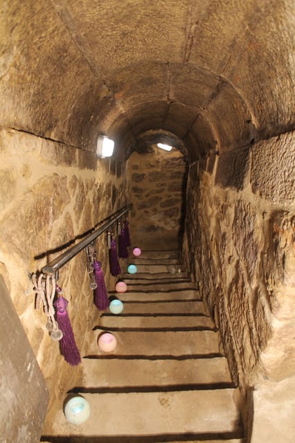 Rioja Alavesa D Gustation De Vin Dans Une Cave Traditionnelle