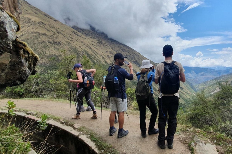 Z Cusco: klasyczny trekking Salkantay z powrotem pociągiem5-dniowa wędrówka