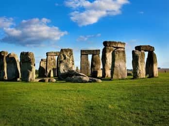 London: Stonehenge, Stratford-Upon-Avon, Bath & Cotswolds London: Stonehenge, Stratford-Upon-Avon, Bath & Cotswolds