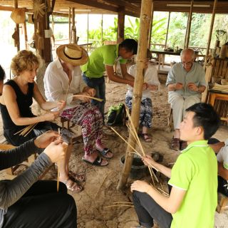 Luang Prabang: Bamboo Weaving Workshop & Cooking Class