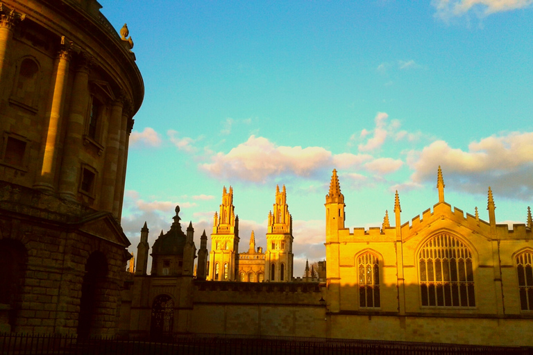 Oxford: C.S. Lewis &amp; J.R.R. Tolkien Guided Walking TourShared Group Tour