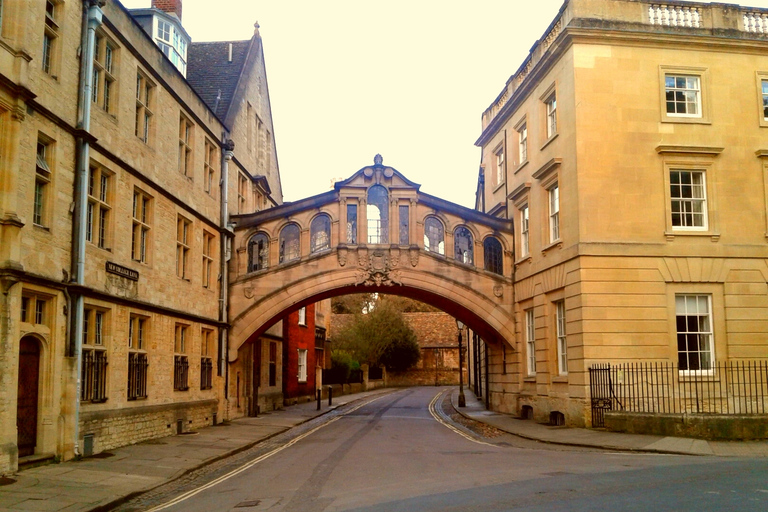 Oxford : C.S. Lewis et J.R.R. Tolkien : visite guidée à piedCircuit en groupe partagé