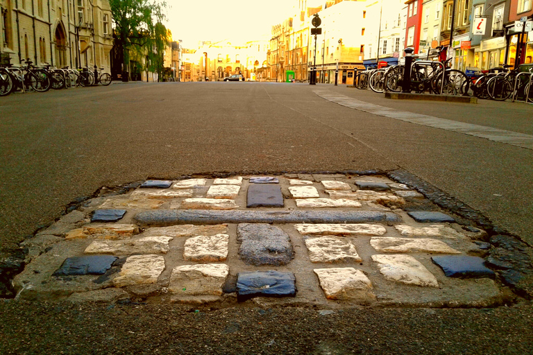 Oxford: C.S. Lewis & J.R.R. Tolkien Guided Walking Tour Shared Group Tour