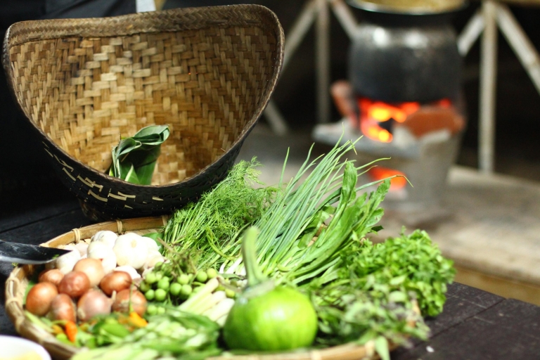 Luang Prabang: Evening Cooking Class & Local Baci Ceremony