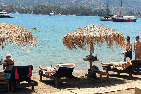 Isola di Poros: escursione di un giorno in autobus da Atene con bagno