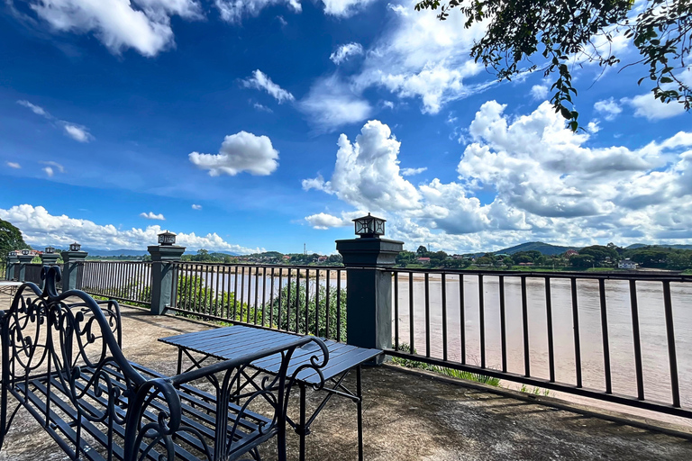 Chiang Mai: 2-Day Luang Prabang Slow Boat Tour & Hotel Chiang Mai:2-Day River Cruise to Luang Prabang&Pak Ou Caves