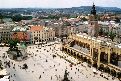 Katowice: Prywatna wycieczka do Krakowa z transportem i przewodnikiemCałodniowa wycieczka pociągiem do Krakowa