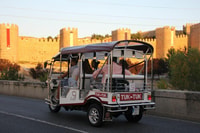Avila, Stadtführung in Tuk Tuk - Hizvo