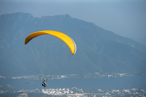 Santiago,NL: Parapente na Serra de SantiagoDe Monterrey: Sierra de Santiago Paragliding com Pickup