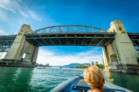 Vancouver: City and Seal Boat Tour Small Group Tour