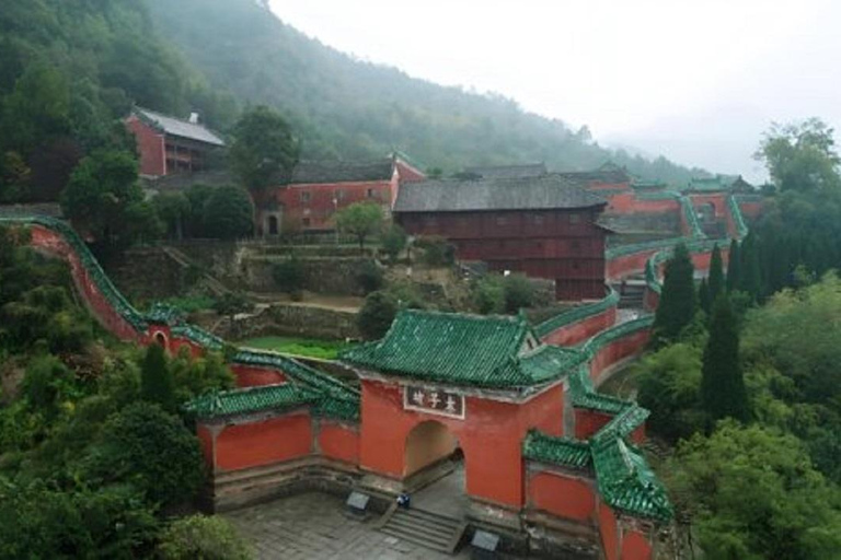 9-Day Tour Through Wudang,Chengdu,Dujiangyan&Zhangjiajie Early Bird