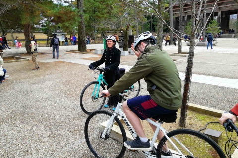Nara: recorrido privado en bicicleta familiar por el parque de Nara con almuerzoCon Almuerzo Japonés