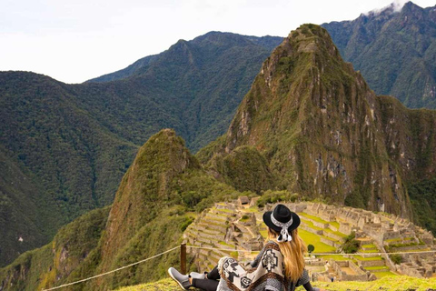 Cusco: Cusco City, Sacred Valley & Machu Picchu 4-Day Tour