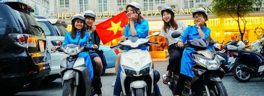 KISSTOUR | Visite culinaire en moto avec chauffeur à Ho Chi Minh