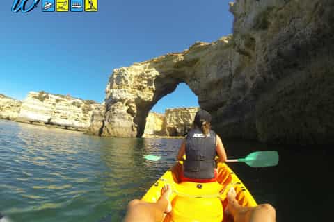 Armação de Pêra: 2-Hour Wild Beaches and Caves Kayak Tour