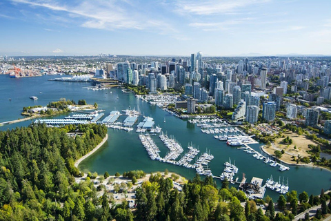 Vancouver: Wycieczka w małej grupie z lunchem Capilano & Grouse MtnWspólna wycieczka z odbiorem hotelu w centrum Vancouver