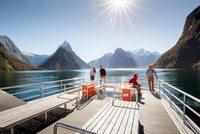 Cruise & Kayak Milford Sound - Housity