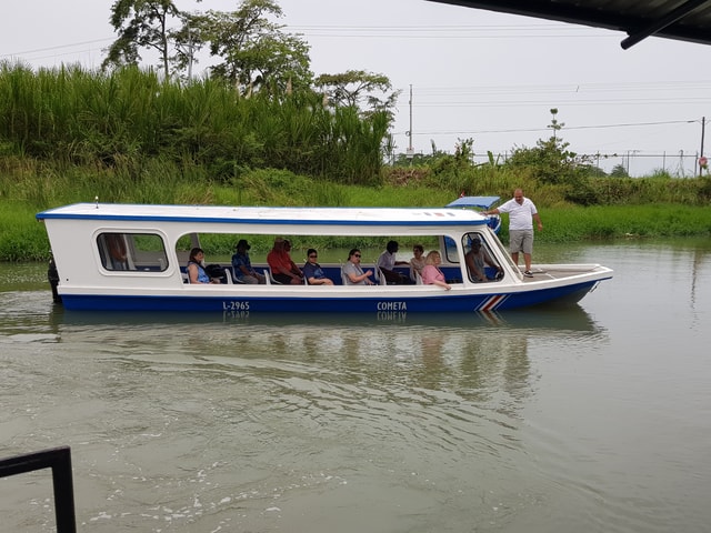 Puerto Limon: Tortuguero-kanalen van een halve dag en Playa Bonita-tour