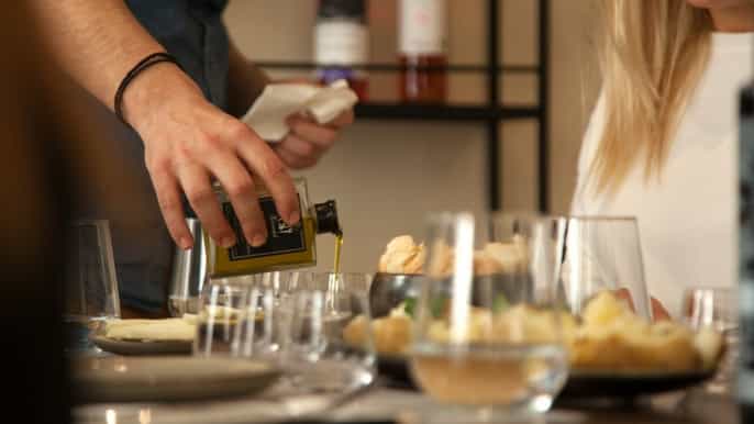 heraklion olive oil tasting experience