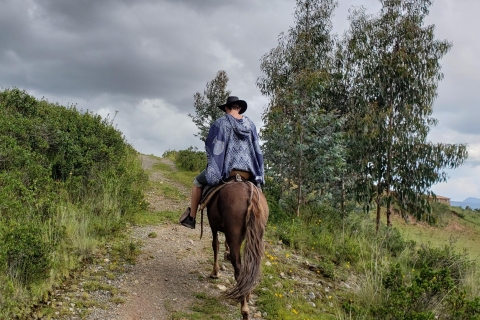 Cusco: équitation d'une demi-journée au balcon du diable