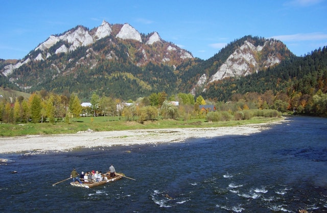 From Krakow: Dunajec River Rafting with Thermal Baths option