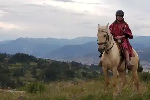 Cusco : Excursion d'une journée complète à cheval sur les temples incas cachés
