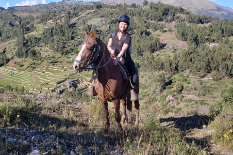 Cusco : Visite guidée de Sacsayhuaman et balade à cheval d'une heure