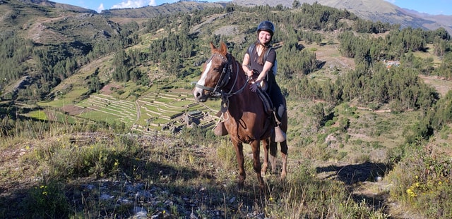 Cusco: Sacsayhuaman Guided Tour and 1-Hour Horseback Ride