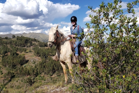Cusco: visite guidée de Sacsayhuaman et balade à cheval d'une heure
