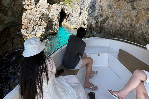 Zakynthos: Navagio Beach, Blue Caves, and Boat Tour