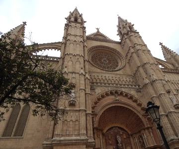 Palma: Old Town Tour & Cathedral Skip-the-Line Ticket