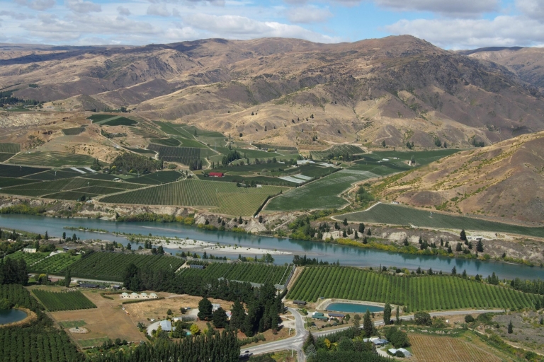 Boutique Winery Half-Day Tour & Vineyard Platter-Style Lunch Jet Boat Ride & Boutique Wine Tour