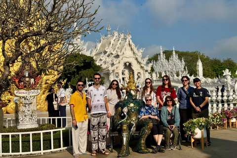 Chiang Rai:Guided Highlights Full-Day Tour-FREE LUNCH BUFFET Experience the Wonders of Chiang Rai with Free Thai Buffet
