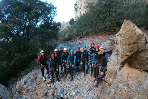 Cazorla: Beginners' Canyoning - Canyoning Experience.