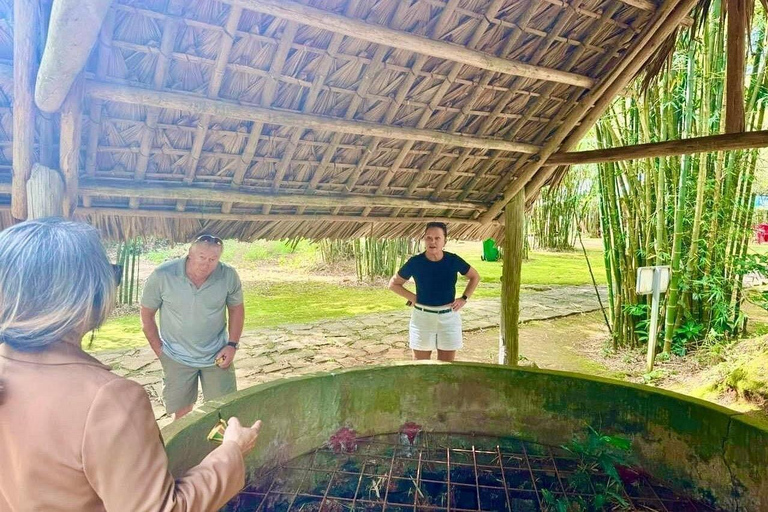 Hue: DMZ & Vinh Moc Tunnels to Phong Nha Cave Day Trip Private Tour/ Flexible Time/ Private Guide