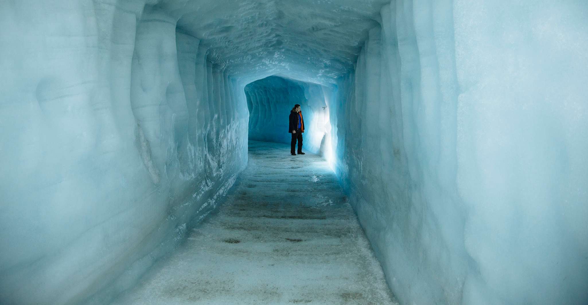 Húsafell, Into the Glacier Ice Cave Tour - Hizvo