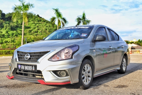 From Kuala Lumpur: Private Transfer to Malacca City Round Trip transfer Per Car (Up to 3 Pax)