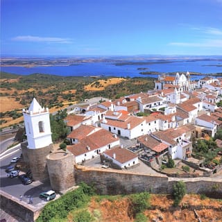 De Lisboa: Excursão Évora e Monsaraz c/ Degustação de Vinhos