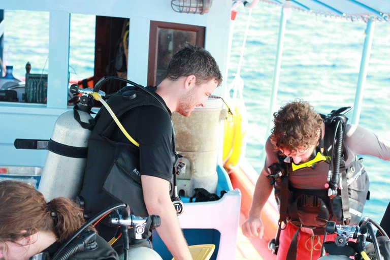 Phuket: Racha Yai 2-Fun Dives or Snorkeling Trip w/Transfer For Diver: 2 Fun Dives