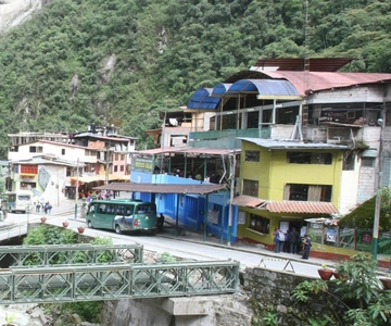 Aguas Calientes: Bus Transfer to Machu Picchu Citadel